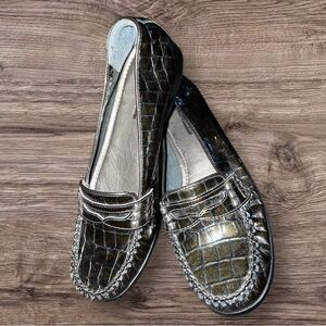 Brighton Mohawk Brown Embossed Croc  Loafer Silver Accents
